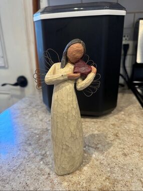 Willow Tree Cream and Brown Angel of the Heart Figurine Base